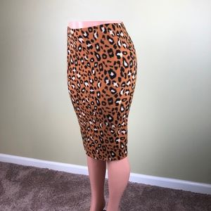 Leopard Print Knee Length Skirt Size Small